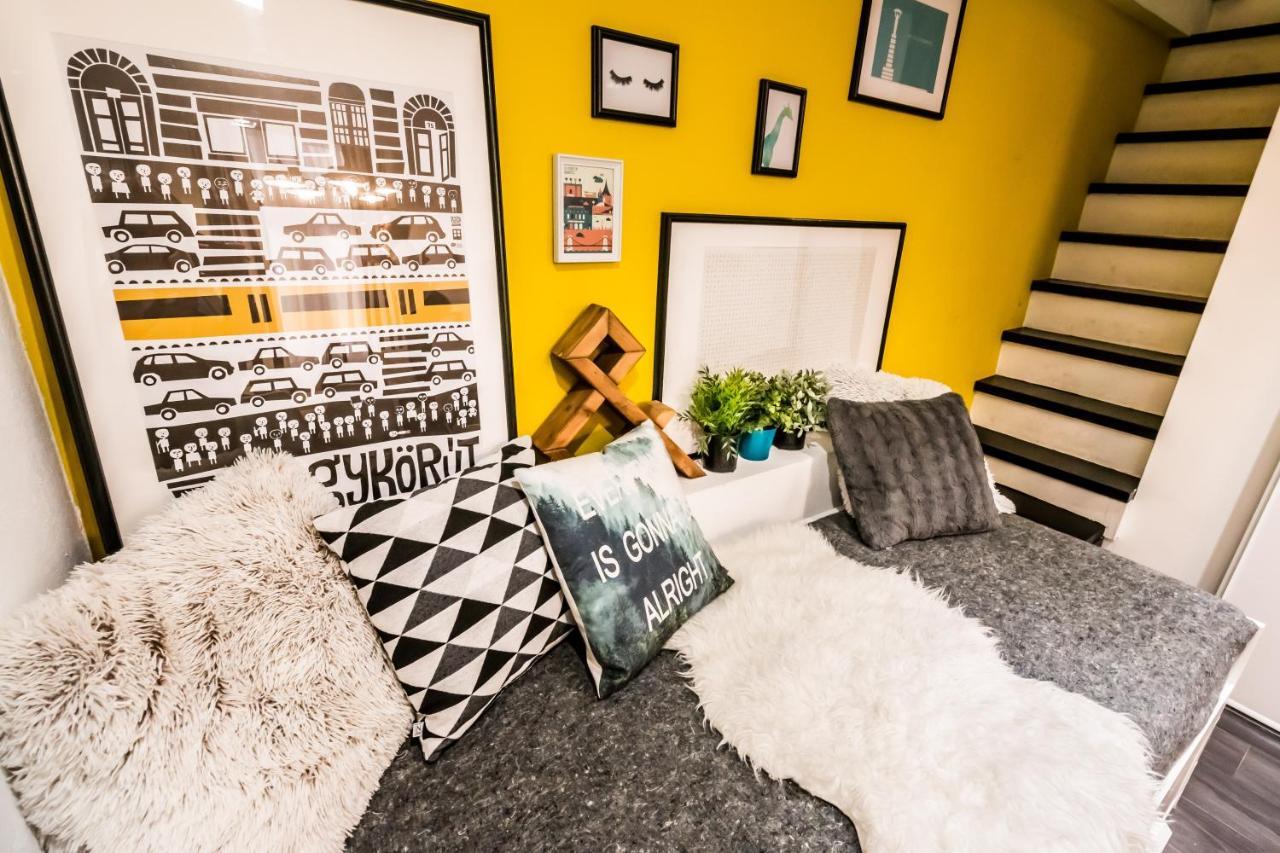 Apartment Twin *